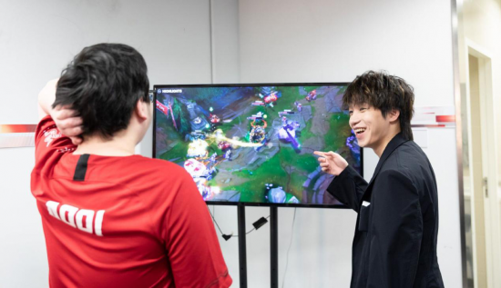 云之家鸿蒙PC版全面上线推动政企办公协同